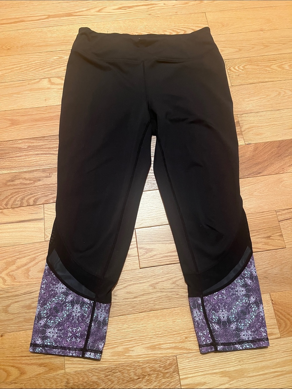 GAIAM Black Capri Leggings with Purple Patterned Cuffs